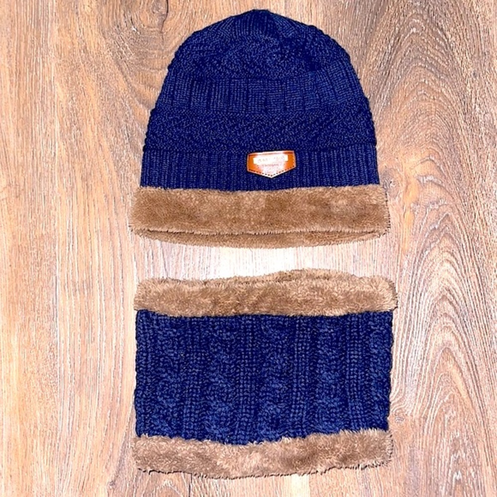NWOT Song Ting Hat and Headwarmer in Navy Blue and Light Brown Fur OS